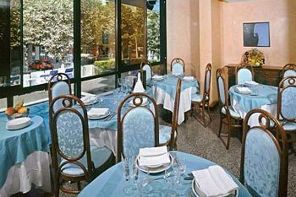 Hotel Queen Mary (Cattolica)